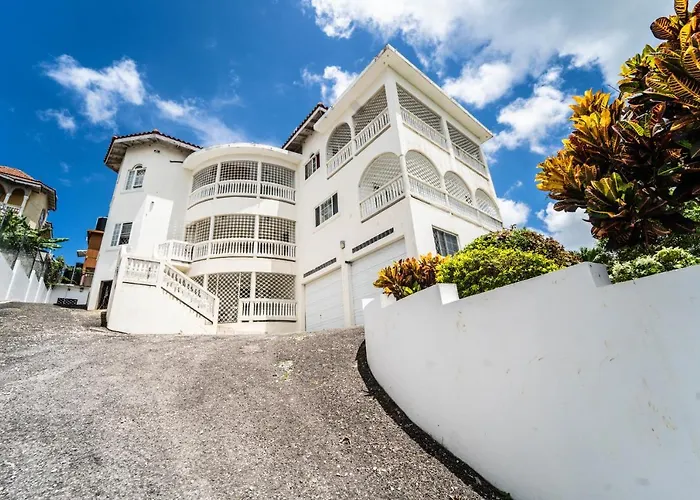 Skyline Suites, Queen, Ocean Views