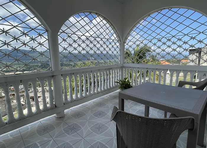 Apartment Skyline Suites, Queen, Ocean Views Montego Bay
